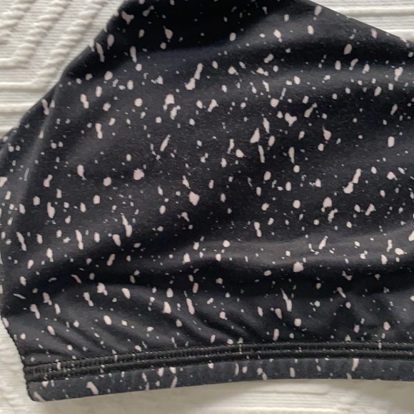 Lululemon Free to Be Bra - Size 10 - Picture 4 of 4